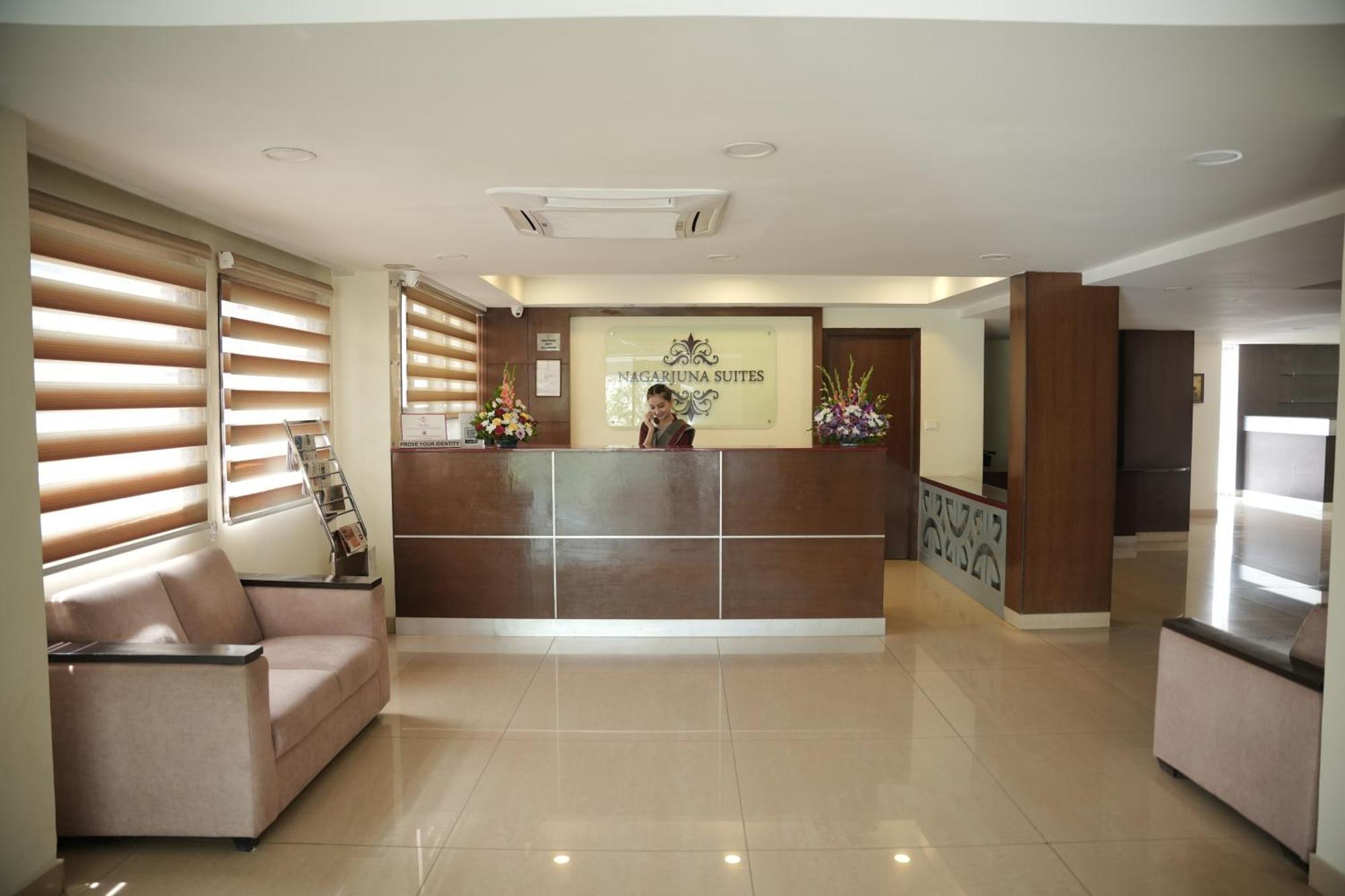 Hotel Nagarjuna Suites Бенґалуру Екстер'єр фото