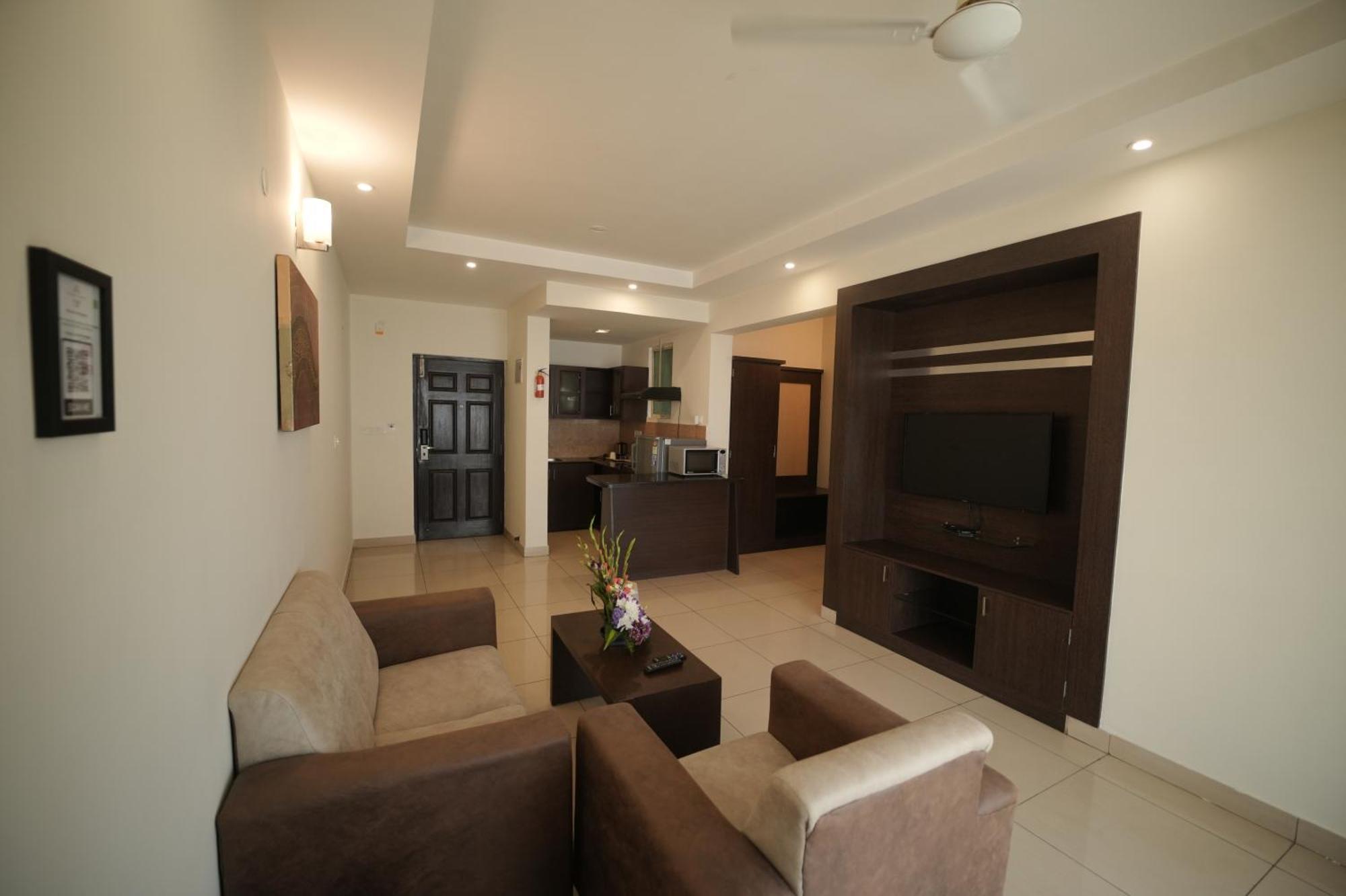 Hotel Nagarjuna Suites Бенґалуру Екстер'єр фото